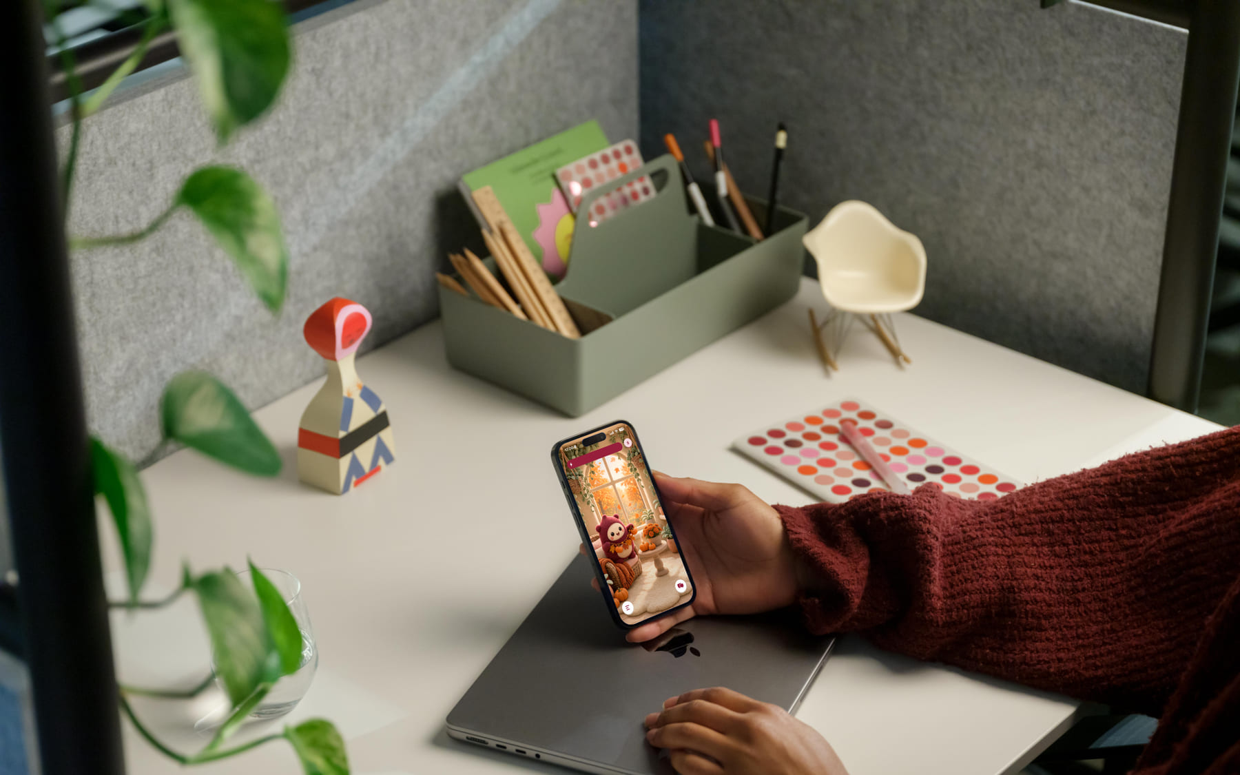 L'application Smopy tenue en main